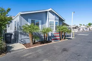 1537 H St, Ramona, CA 92065 - Photo 2