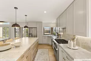 6489 Caminito Catalan, La Jolla, CA 92037 - Photo 12