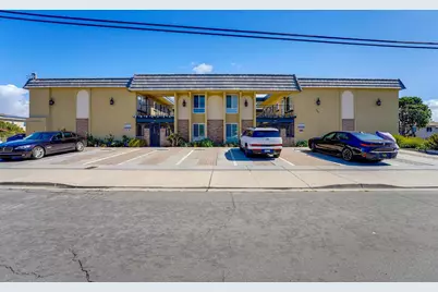  589 11th St #9, Imperial Beach, CA 91932 - Photo 2