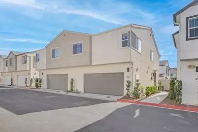  219 Canopy Trails Pl, Fallbrook, CA 92028 - Photo 8