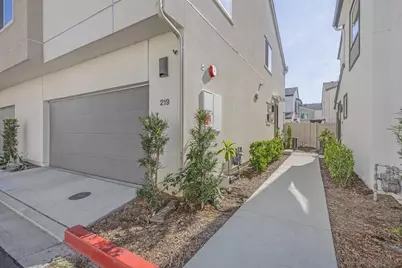  219 Canopy Trails Pl, Fallbrook, CA 92028 - Photo 12