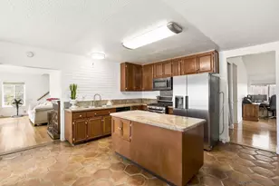 11034 Sagittarius Rd, San Diego, CA 92126 - Photo 14