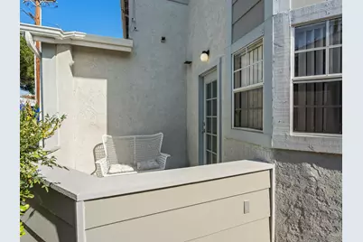  974 Sapphire Street, San Diego, CA 92109 - Photo 16