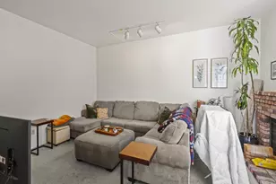 974 Sapphire St, San Diego, CA 92109 - Photo 4