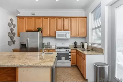  714-16 York Ct, San Diego, CA 92109 - Photo 8