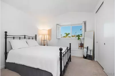  6429 La Vanco Ct, Carlsbad, CA 92009 - Photo 16