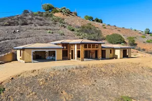 3916 Citrus Dr, Fallbrook, CA 92028 - Photo 4