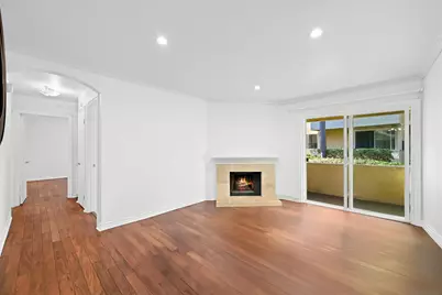  9939 Erma Rd #101, San Diego, CA 92131 - Photo 2