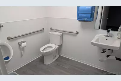  3776 Riley St, San Diego, CA 92110 - Photo 6