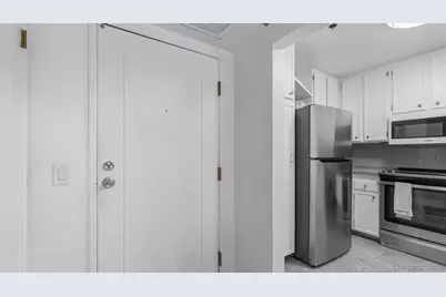  5980 Dandridge Ln #215, San Diego, CA 92115 - Photo 4