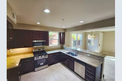  671 Paradise Way, National City, CA 91950 - Photo 8