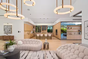 6283 La Jolla Scenic Dr S, San Diego, CA 92037 - Photo 10