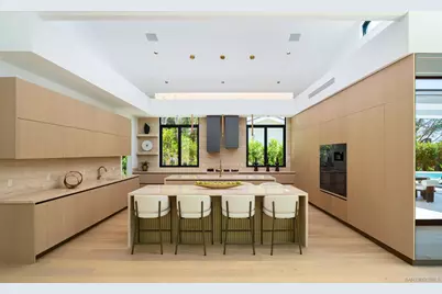  6283 La Jolla Scenic Drive S, San Diego, CA 92037 - Photo 14