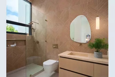  6283 La Jolla Scenic Drive S, San Diego, CA 92037 - Photo 32