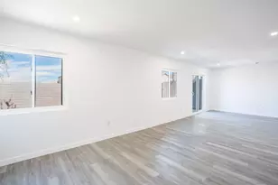 956 S 45th St, San Diego, CA 92113 - Photo 6