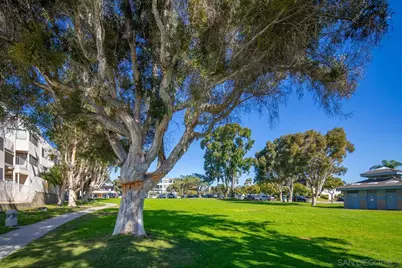  1221 Parker Pl #15, San Diego, CA 92109 - Photo 44