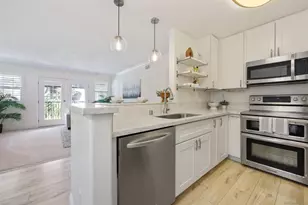 506 Canyon Dr, Oceanside, CA 92054 - Photo 2