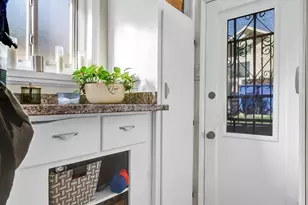 4927 Ellenwood Dr, Los Angeles, CA 90041 - Photo 12