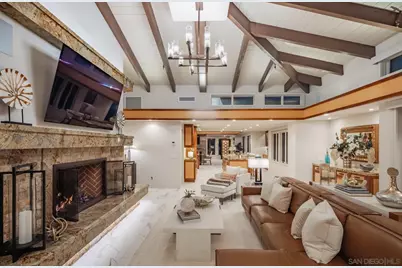  187 Cherry Ave, Carlsbad, CA 92008 - Photo 6