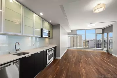  575 6th Avenue #1008, San Diego, CA 92101 - Photo 8