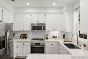 13285 Calle Del Campo, San Diego, CA 92129 - Photo 12