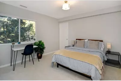  918 Sandpiper Pl, La Jolla, CA 92037 - Photo 14