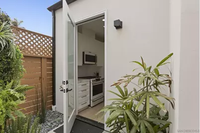  541 Gravilla St, La Jolla, CA 92037 - Photo 30