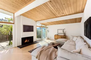 3084 Cranbrook Ct, La Jolla, CA 92037 - Photo 1