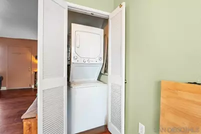  477 S Lincoln Ave, El Cajon, CA 92020 - Photo 6