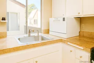 1307 Caminito Gabaldon, San Diego, CA 92108 - Photo 4