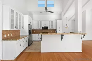 27 Greenview Dr, Carlsbad, CA 92009 - Photo 18