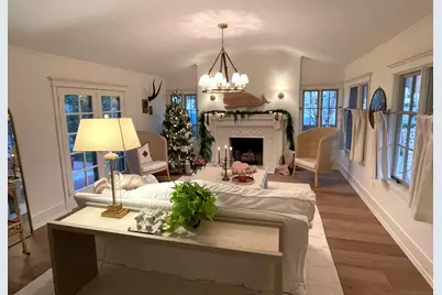  811 10th Street, Coronado, CA 92118 - Photo 4