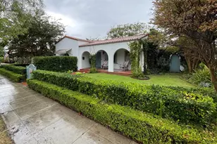 811 10th St, Coronado, CA 92118 - Photo 2