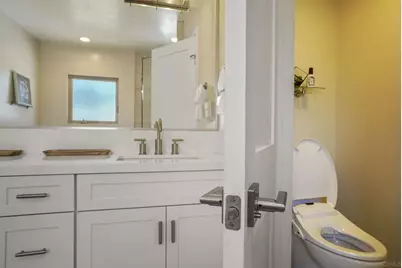  1122 Oliver Ave, San Diego, CA 92109 - Photo 30