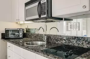 1021 Scott St, San Diego, CA 92106 - Photo 8