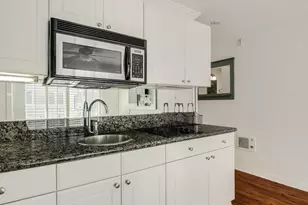 1021 Scott St, San Diego, CA 92106 - Photo 6