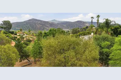  3132 Don Rolando, Escondido, CA 92025 - Photo 8