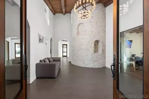 8069 Entrada De Luz E, San Diego, CA 92127 - Photo 4