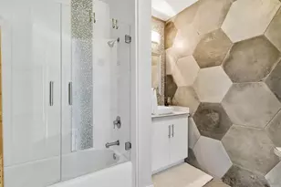 1050 Island Ave, San Diego, CA 92101 - Photo 24