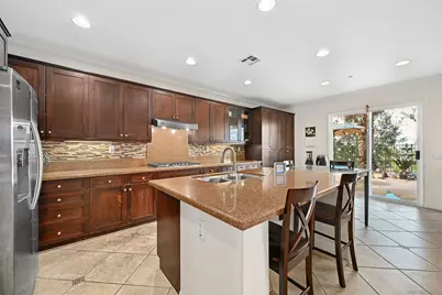  10562 Aspen Gln, Escondido, CA 92026 - Photo 4