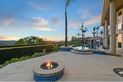  836 Camelot Pkwy, El Cajon, CA 92019 - Photo 6