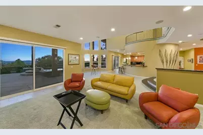  836 Camelot Pkwy, El Cajon, CA 92019 - Photo 24