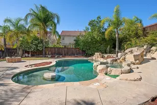 23600 Desert Oak Ln, Murrieta, CA 92562 - Photo 2