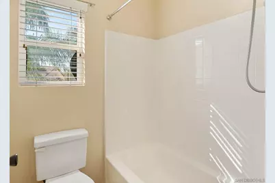  23600 Desert Oak Ln, Murrieta, CA 92562 - Photo 36