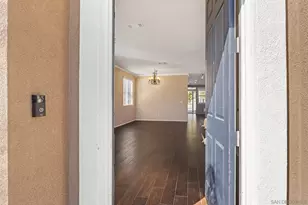 23600 Desert Oak Ln, Murrieta, CA 92562 - Photo 6