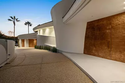  7455 Hillside Dr, La Jolla, CA 92037 - Photo 40