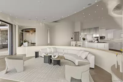  7455 Hillside Dr, La Jolla, CA 92037 - Photo 14