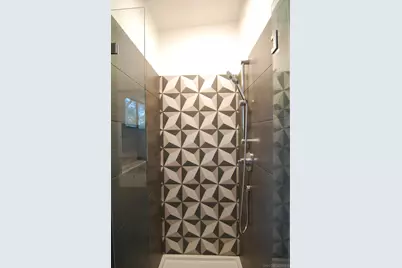  385 Juniper, Carlsbad, CA 92008 - Photo 16