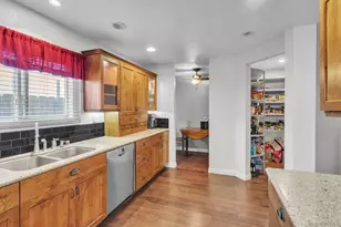 6907 Bettyhill Dr, San Diego, CA 92117 - Photo 8