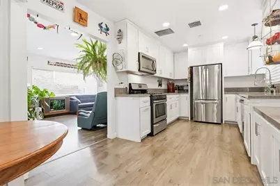  712 Lemon Avenue, Vista, CA 92084 - Photo 16